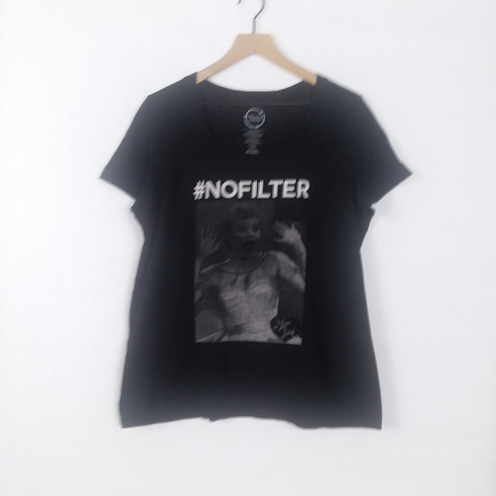 Project Karma I love Lucy No Filter scoop neck tee